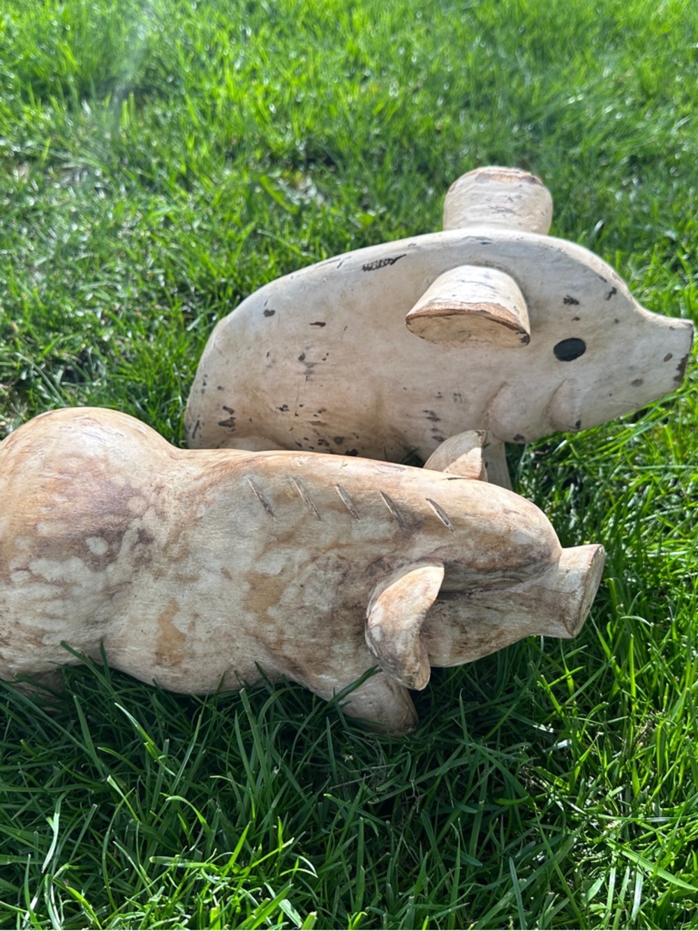 Rustic Pig Figurine Set - Home Accents